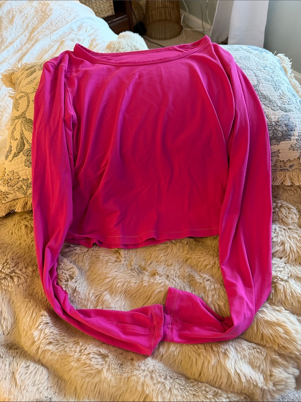 Women's Hot Pink Long Sleeve Crop WorkoutTop